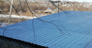 Демонтаж поликарбоната с крыши в Барабинске - услуги по доступной цене от 612 рублей